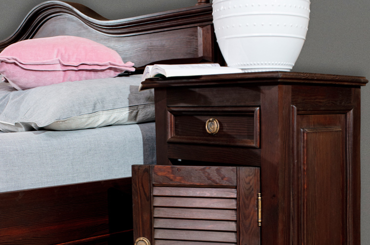 Möbel im Kolonialstil