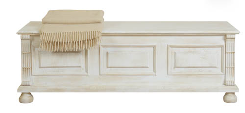 Landhaus Truhe mit viel Stauraum und Charme