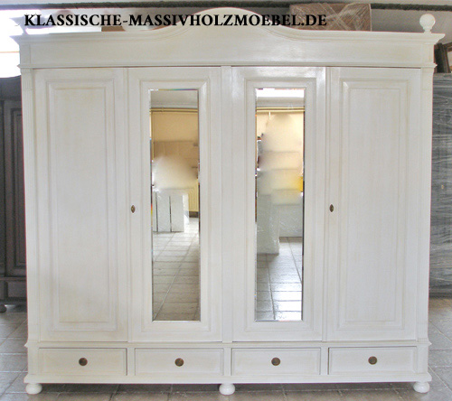 4-türiger Landhausschrank mit eckigen Wunsch-Spiegel 4-türiger Landhausschrank mit eckigen Wunsch-Spiegel