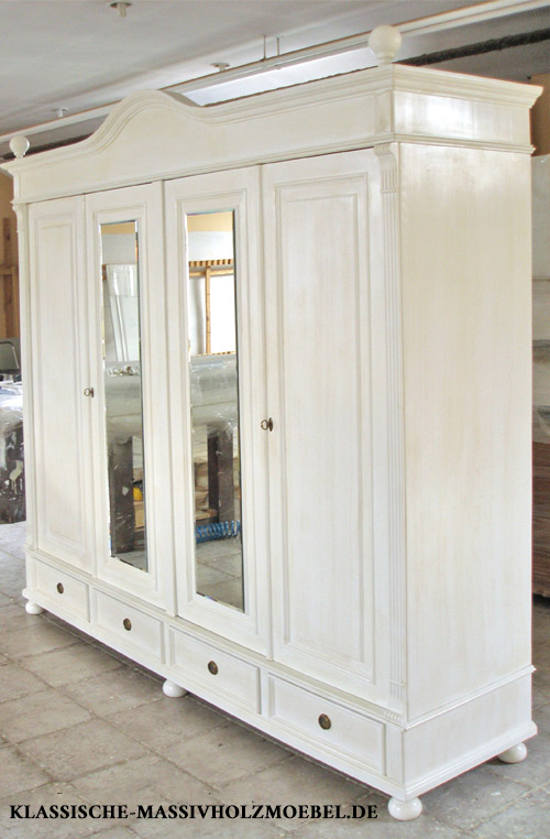 4-türiger Kleiderschrank mit 2 Spiegeln 4-türiger Kleiderschrank mit 2 Spiegeln