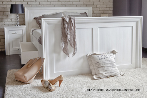 Massivholzbett - Komfortbett in Weiß mit Schubladen