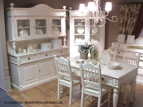 Landhaus Buffetschrank klein 3-türig 3 Schubladen Landhaus Buffetschrank klein 3-türig 3 Schubladen