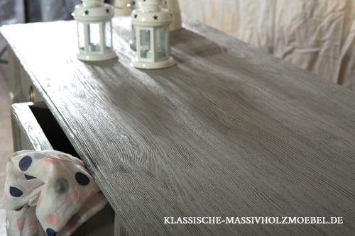 Kommoden in Grau Farbe gebürstet und shabby chic gewischt Kommoden in Grau Farbe gebürstet und shabby chic gewischt
