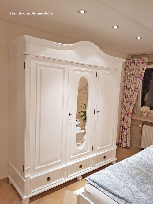 Kleiderschrank VEDENE 3-türig mit Spiegel