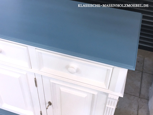 Unterschrank 3-türig mit 3 Schubladen Unterschrank 3-türig mit 3 Schubladen