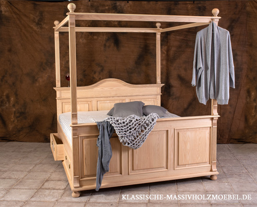 Himmelbett 180x200 cm mit Schubkasten im Landhausstil, Holz: 100% Esche massiv Himmelbett VEDENE 180x200 cm mit Schubladen