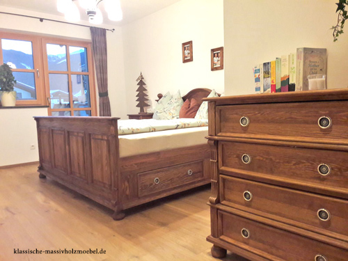 Landhausmöbel rustikal Antik hell gebürstet aus massivem Kiefernholz Landhausmöbel rustikal Antik hell gebürstet