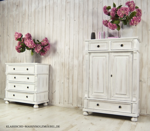 Landhaus Kommoden in Farbe Alt weiß shabby chic gebürstet Landhaus Kommoden in Farbe Alt weiß shabby chic gebürstet