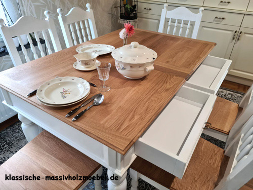Individuelle Esszimmermöbel in Eiche natur - Tisch und Stühle