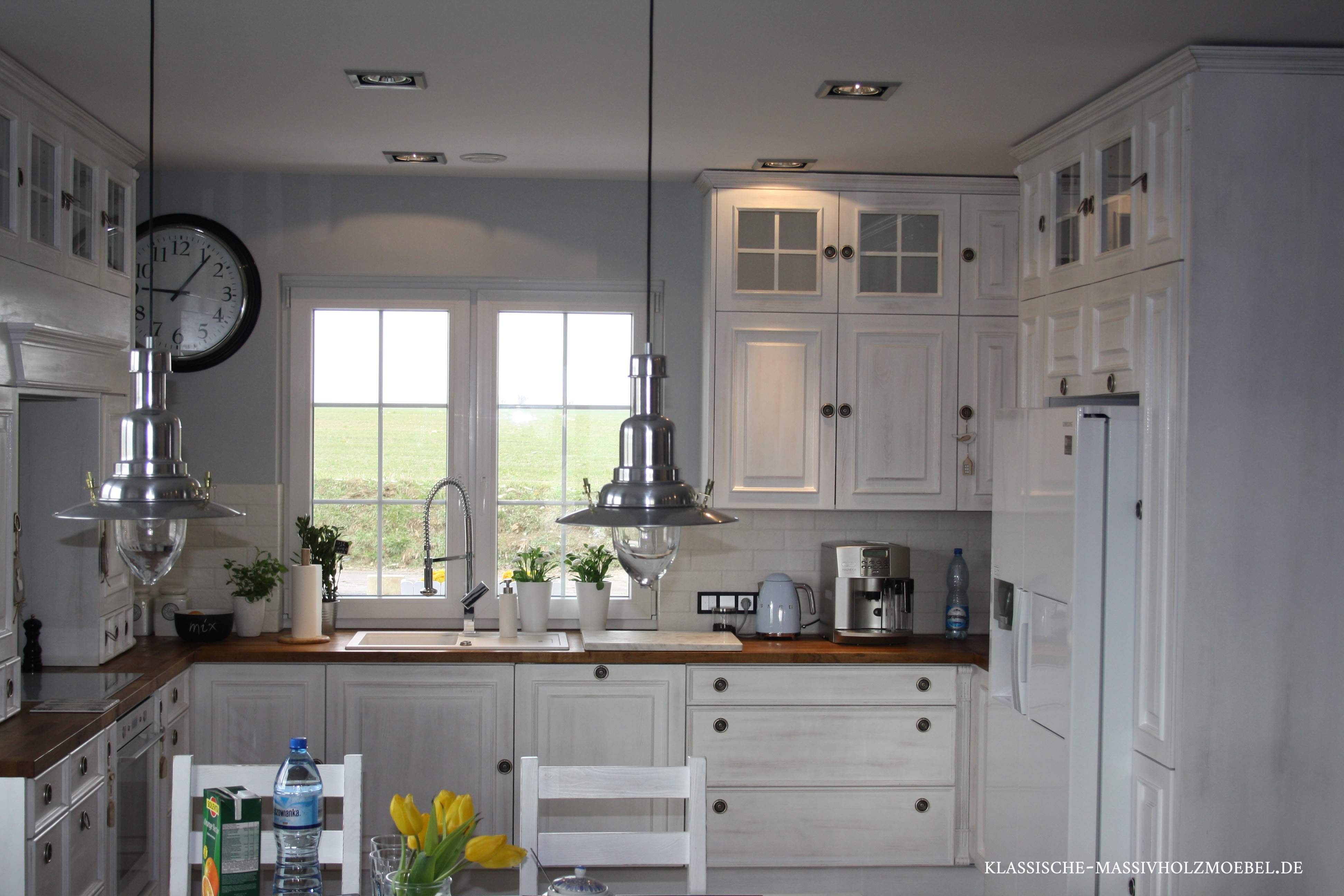 Landhaus Küche in Alt weiß shabby chic gewischt